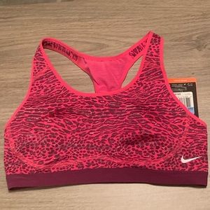 Nike size M pink cheetah print NWT sports bra